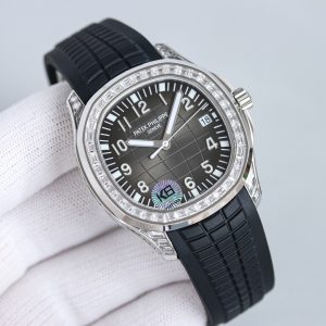 Replica watches